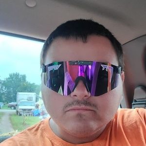 Meet your Posher, Robert